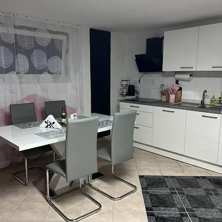 Apartment Salimu